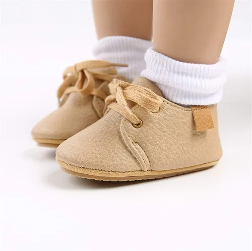 Vista 2 de COSANKIM Zapatos para bebés niños y niñas, zapatos de piel sintética con cordones para bebés, suela de goma antideslizante, mocasines para recién