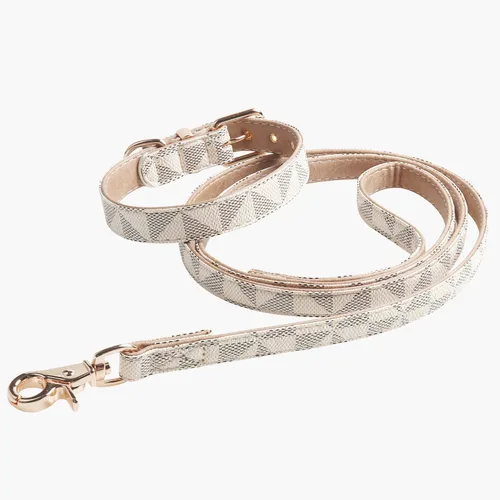 Vista 6 de Collar de cuero para perro y correa de 4 pies, collar básico ajustable con patrón de campana a cuadros, collar y correa de cuero duradero