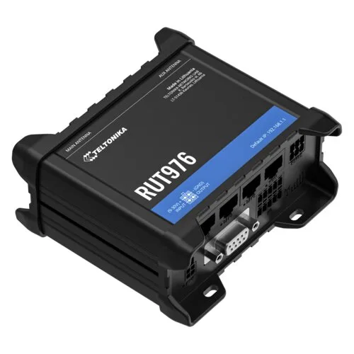 Vista 2 de RUT976 Fast Ethernet + WiFi + 5G RedCap