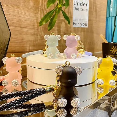 Vista 8 de Lindo llavero de oso de diamantes Kawaii con correa de muñeca para mujer y niña