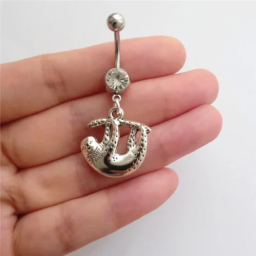 Vista 2 de Lindo anillo de ombligo de perezoso 3D, de acero inoxidable quirúrgico artístico, 14G, con colgante colgante, joyería original para el cuerpo