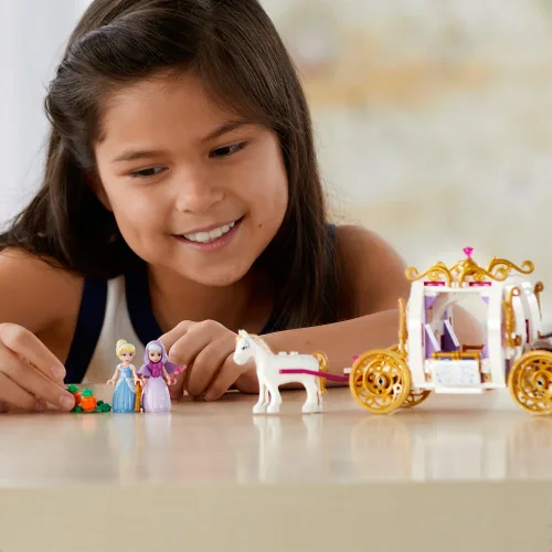 Vista 4 de LEGO Disney Princess 41146 - Kit de construcción (350 piezas)
