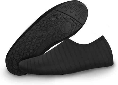Vista 4 de Zapatos de agua para niños, mujeres y hombres sensación de pies descalzos, de secado rápido, calcetines acuáticos para playa, actividades al aire