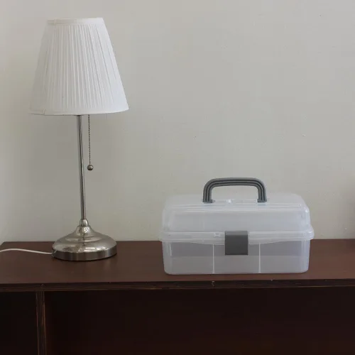 Vista 3 de Bandejas de 2 niveles, caja organizadora de contenedores de almacenamiento de plástico gris transparente, funda de transporte portátil multiusos