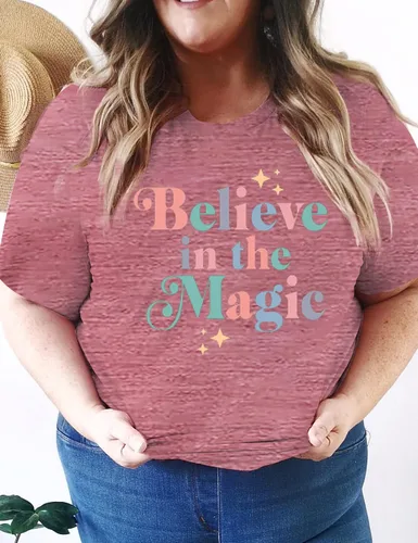 Vista 4 de Magical Kingdom - Camiseta de manga corta para mujer, talla grande, divertida, para vacaciones familiares