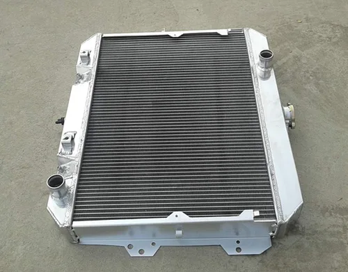 Vista 6 de Radiador de aluminio de 3 núcleos para Nissan Datsun 280ZX 2.8L 1981-1983 1982