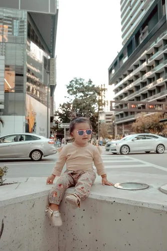 Vista 4 de KANGKANG Ropa de bebé recién nacida, mameluco acanalado con mangas con volantes + pantalones florales + diadema lindo traje de bebé niña 3 piezas