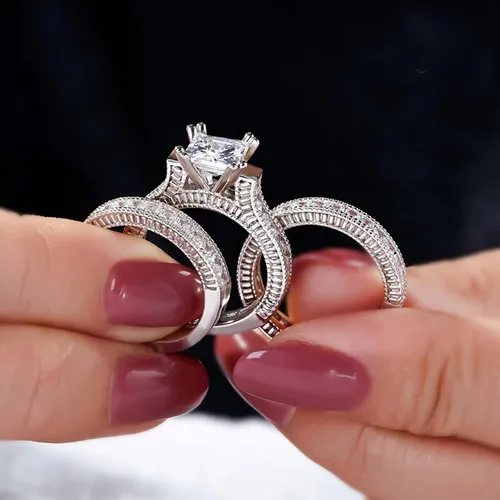 Vista 3 de Jeulia - Juego de 3 piezas de anillos de corte princesa juego nupcial de plata de ley con halo de diamantes, anillo de compromiso, anillo de boda