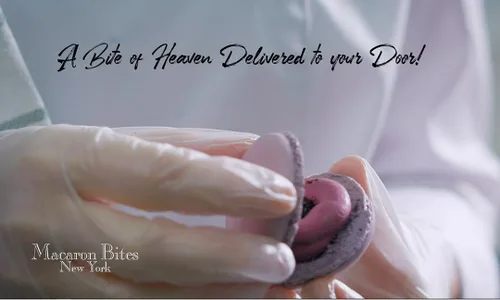Vista 7 de Macaron Bites® - Macarons franceses azules y blancos, caja de regalo de galletas gourmet