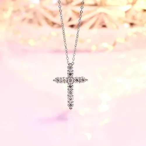 Vista 4 de Collar de moissanita con cruz de oro de 14 quilates de 1.1 quilates para mujer, delicado collar con colgante de cruz con moissanita, 18 pulgadas