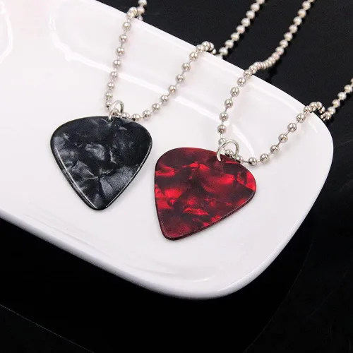 Vista 4 de Eddie - Collar con colgante de guitarra extraña cosa de terror para hombres y niños, disfraz de Halloween, joyería de Cospaly, regalo para fanáticos