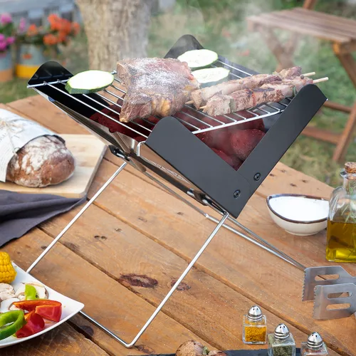 Vista 4 de Mini Barbacoa Plegable Portátil para Carbón Foldecue InnovaGoods