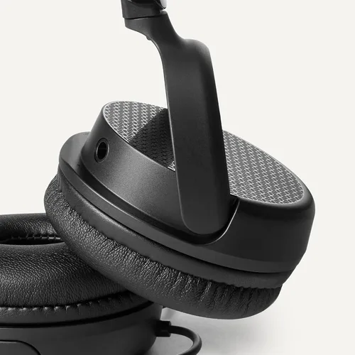 Vista 4 de Amazon Basics Auriculares con cable para computadora con micrófono ajustable, puerto de 0.1 in o control en línea con puerto USB-A, plegable, sonido