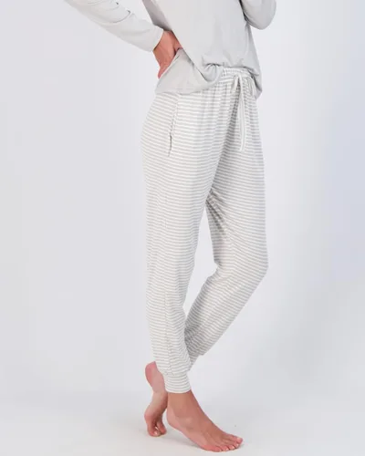 Vista 3 de Real Essentials 4 piezas sudadera con capucha y sudadera de manga larga para mujer, conjunto deportivo