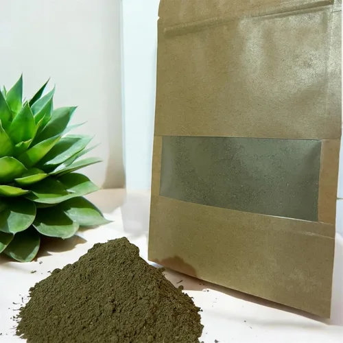 Vista 3 de Polvo de henna orgánico para tinte para el cabello Lawsonia Inermis Polvo Mehndi Natural y crudo Certificado USDA por Proud Planet