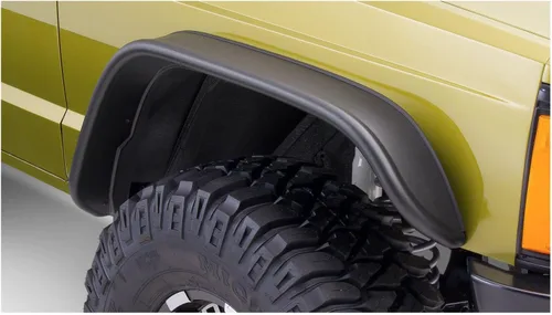 Vista 2 de Guardabarros Bushwacker (10922–07) para Jeep, lisos estilo Fender, pieza lisa; conjunto de 4
