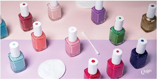 Vista 4 de Q-tips Hisopos de algodón para higiene y cuidado de la belleza, hisopos de algodón originales hechos con 100% algodón, 625 unidades (paquete de 2)