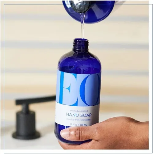 Vista 9 de EO, Desodorante Spray Natural Rosa Y Limón, 4 Fl Oz