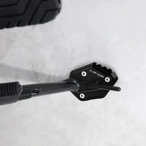 Vista 2 de Placa de soporte de extensión de soporte lateral para motocicleta compatible con YAMAHA MT-07 2014-2023 Soporte de almohadilla de pie Accesorios