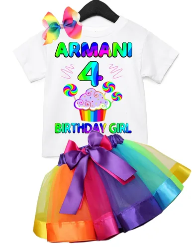 Vista 4 de Conjunto de cumpleaños personalizado para cupcakes, camiseta de cumpleaños de arco iris, camisa de 2 piezas con clip para el pelo que elijas, traje
