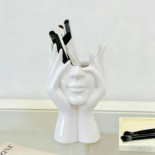 Vista 3 de Soporte decorativo para brochas de maquillaje facial, diseño de escultura de cerámica blanca, 7 x 4.7 pulgadas, organizador de cosméticos