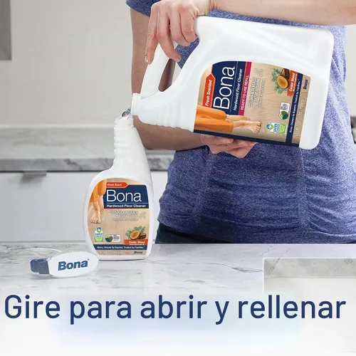 Vista 5 de Bona Spray Limpiador para Pisos de Madera Dura - 32 fl oz - Aroma a Madera de Cedro - Recargable - Solución de Limpieza Sin Residuos para Pisos