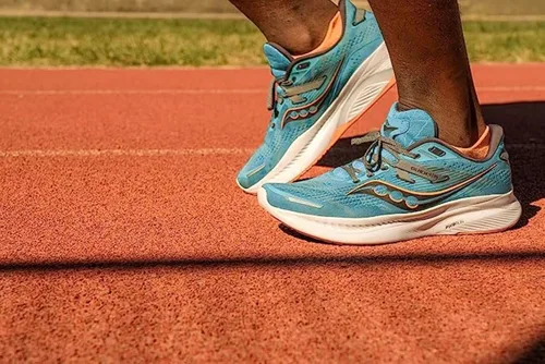 Vista 5 de Saucony Calcetines de malla para hombre, con ventilación y ajuste cómodo