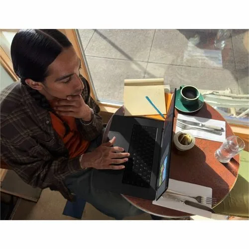 Vista 30 de MBP 14 SB M5/10C/10C GPU/16GB/1TB-SPA
