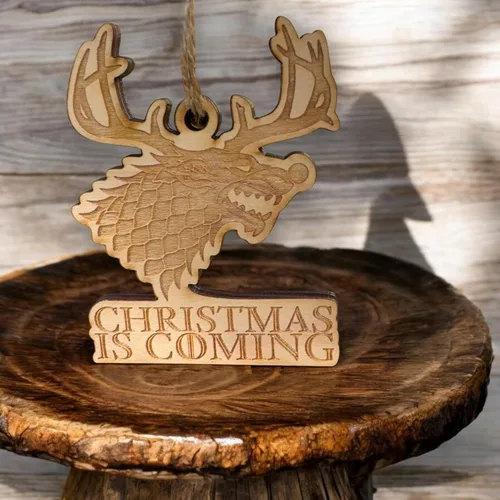 Vista 7 de Adorno – Se acerca la Navidad – Madera Cruda 4 x 3 pulgadas