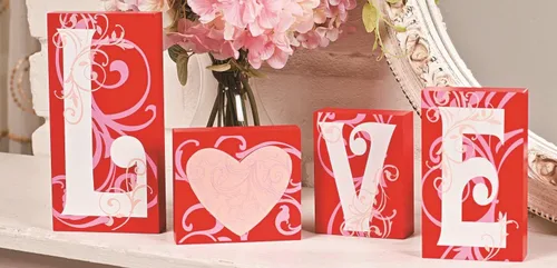 Vista 3 de Bloques de madera para San Valentín con la palabra "love", decoración del hogar, diseño rojo, rosa y blanco con dibujo de corazón, románticos