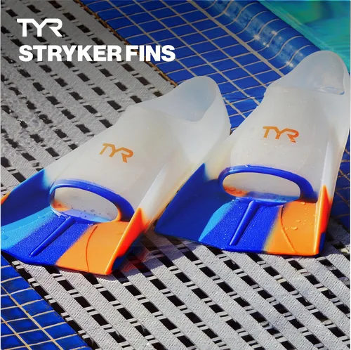 Vista 2 de TYR Stryker Silicone Fins - Short Blade Swimming Training Scuba Flippers Azul marino/rojo/transparente