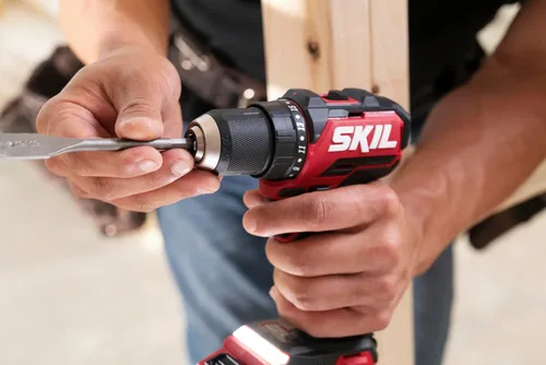 Vista 5 de SKIL PWR CORE 20 Kit de taladro compacto sin escobillas de 20 V de 1/2 pulgada, incluye batería USB-C de 2.0 Ah y cargador USB-C PD de 45 W