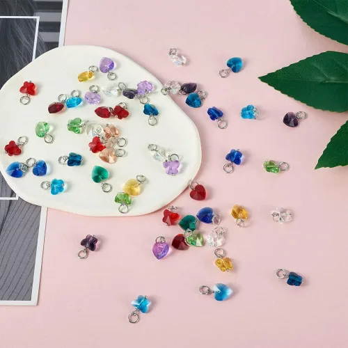 Vista 7 de Cheriswelry 96 dijes de cristal de mariposa transparente facetados, colgantes de corazón de amor, adornos colgantes de 51.732 in para hacer aretes