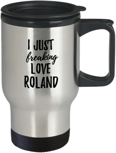 Vista 2 de Taza de viaje con texto en inglés "I Just Freaking Love Roland, idea de regalo divertida para nombre personalizado, café, té, coche, viaje, tapa