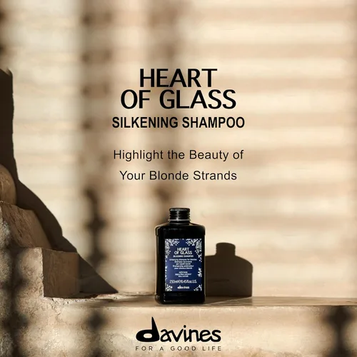 Vista 4 de Davines Heart of Glass Silkening Shampoo, Enhancing Blue Shampoo for Blonde & Silver Hair - Gentle Cleanser with Jagua Blue Extract Balances Tones