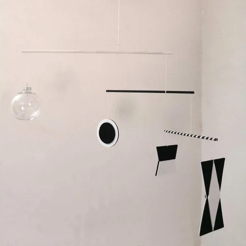 Vista 3 de LERYDESI Munari Baby Mobile Toy Montessori Mobile Mobile White Black Baby Mobile Thick Felt Hecho a mano. Juguetes de reconocimiento