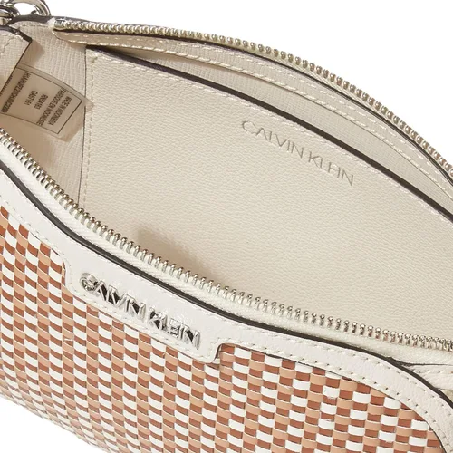 Vista 7 de Calvin Klein Hailey Micro Pebble - Crossbody pequeño