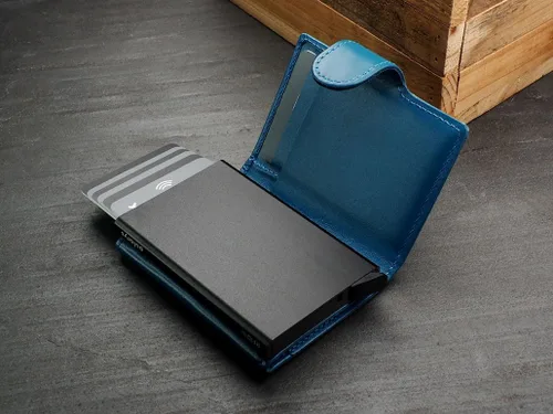 Vista 3 de PULARYS Mini Wallet SOLO- Credit Card Holder Made of Italian Leather - RFID blocking - Up to 9 Card Slots - Coin Pocket - For Men and Women