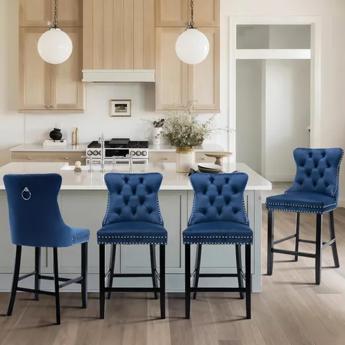 Vista 131 de SoarFlash Juego de 2 taburetes de bar tapizados de terciopelo moderno con patas de madera, botones acolchados, cabeza de clavo cromada, asiento