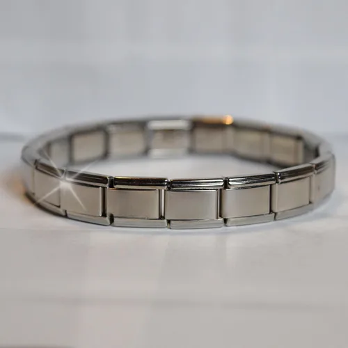 Vista 4 de Shiny Starter - Pulsera con dije italiano de acero inoxidable, 18 dijes, 0.354 in, pulsera completa de 6.9 pulgadas de largo, dijes intercambiables
