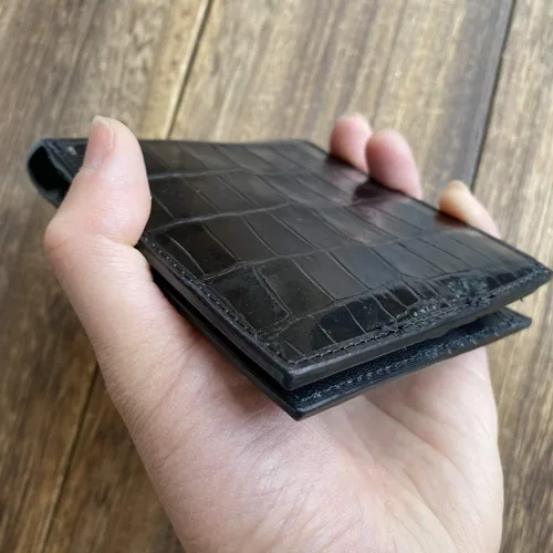 Vista 6 de Carteras de cocodrilo de lujo hechas a mano para hombre Cartera plegable de cuero genuino