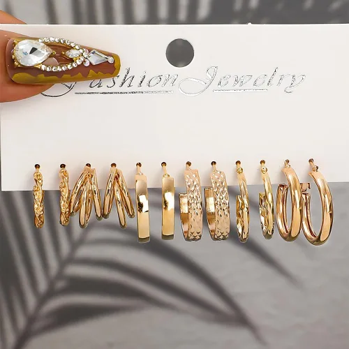 Vista 8 de KOSMOS-LI Juego de 60 joyas chapadas en oro con collares de disfraces, pulseras, aretes, anillos de nudillos para mujer