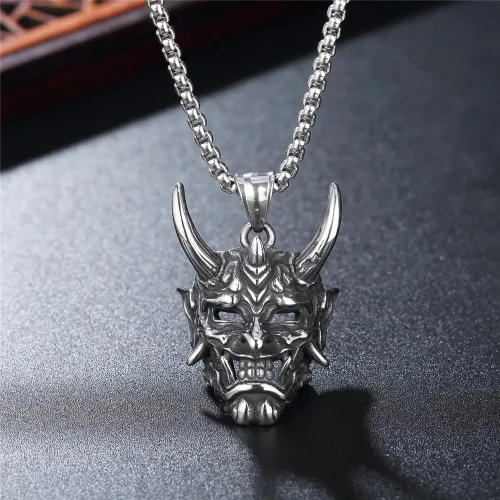 Vista 2 de EENSYWEENSY Collar con máscara japonesa Prajna Rakshasa Colgante de calavera de cuerno de guerrero fantasma para hombres y niños, Acero inoxidable