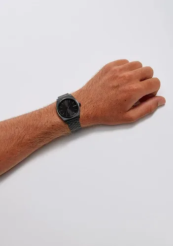 Vista 6 de Nixon Time Teller A045. Reloj resistente al agua - 100 metros (reloj de acero inoxidable de 1.457 pulgadas 37 mm)