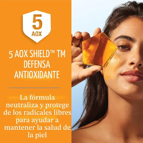 Vista 6 de Eucerin Sun Sunscreen Lotion Bundle, SPF 50, paquete variado, 2 artículos Advanced Hydration SPF 50 Sunscreen Lotion (5 FL OZ), Age Defense Face