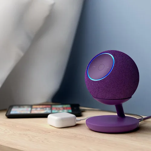 Vista 5 de Soporte con puertos de carga USB-C para Echo Dot Max, completamente nuevo, Made for Amazon
