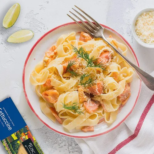 Vista 4 de Tuscanini Auténticos fideos italianos de pasta fettuccine de 16 onzas (paquete de 4) hechos con trigo duro de primera calidad