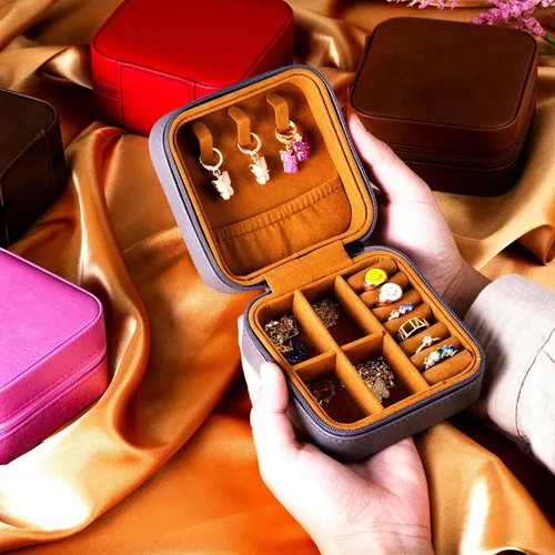 Vista 6 de Mini estuche de viaje de piel sintética, organizador de joyas de viaje, pequeño y portátil, soporte de almacenamiento de joyas para mujer, anillos