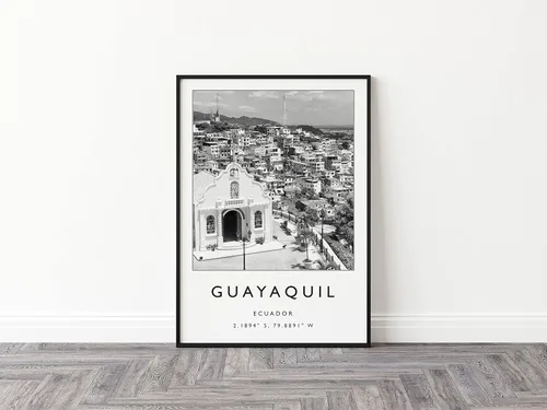 Vista 2 de Impresión de pared de Guayaquil Ecuador, arte de pared de Ecuador, impresión de arte de América del Sur Viajes en blanco y negro Guayaquil Foto 186