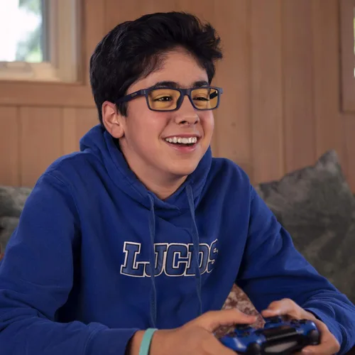 Vista 5 de GUNNAR - Gafas Premium para Niños (Edad 12+) - Bloques 65% Luz Azul - Cruz
